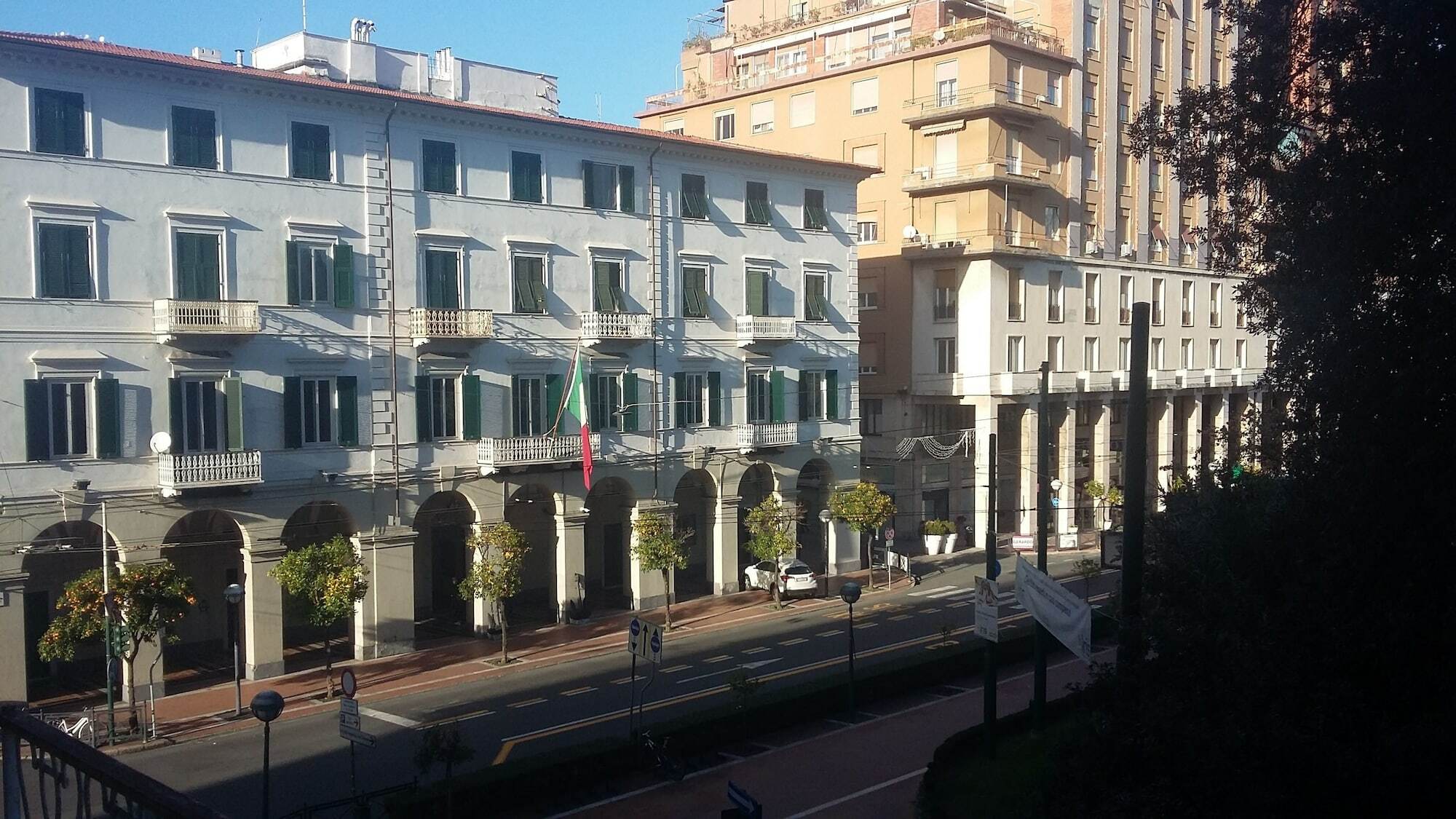 Residenza Viani Guest House La Spezia Exterior photo